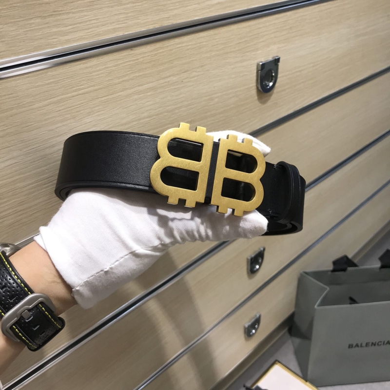 Ba*len*cia*ga belts